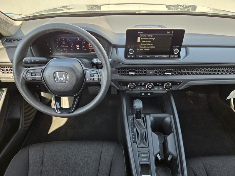Used 2025 Honda Accord Sedan SE CVT
