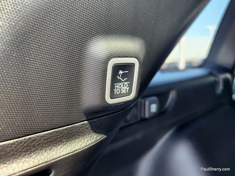 2025 Jeep Grand Cherokee Limited photo 19