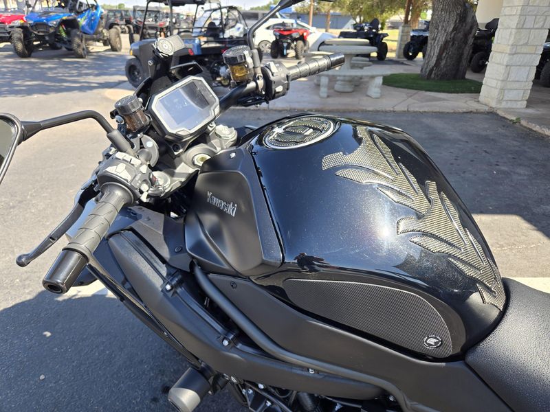 2021 Kawasaki Z H2 Base Image 22