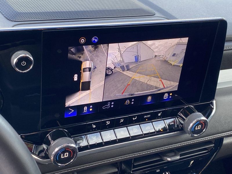 Used 2023 Chevrolet Colorado LTImage 15