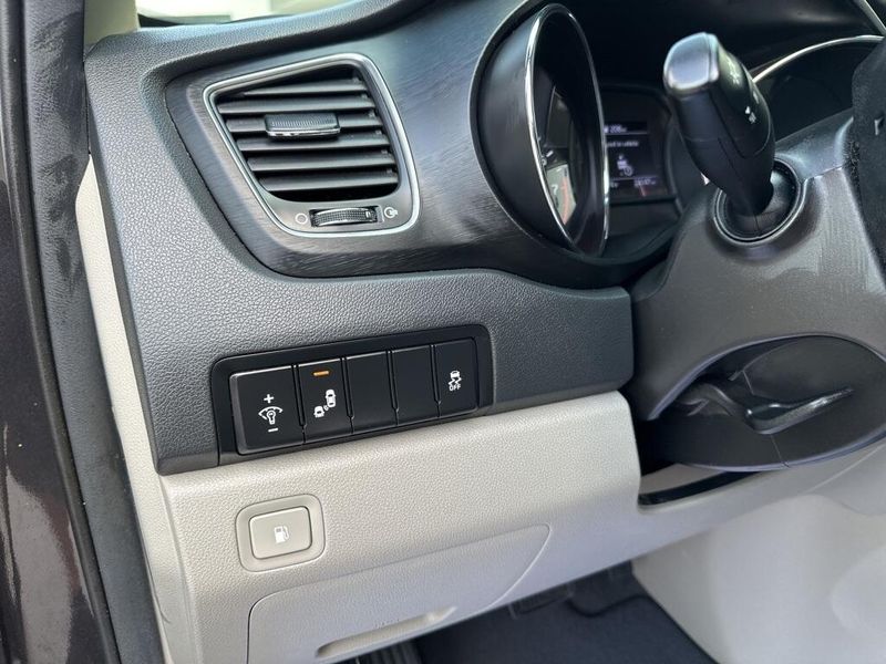 Used 2021 Kia Sedona EXImage 29