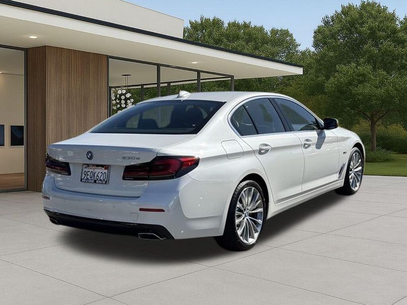 Used 2023 BMW 5 Series 530e iPerformanceImage 8
