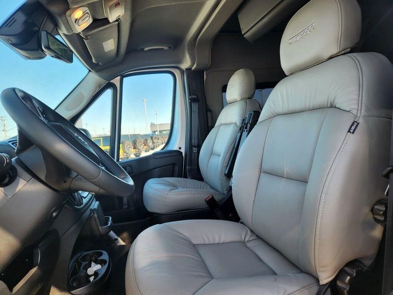 2024 RAM Promaster 2500 Slt+ Window Van High Roof 159