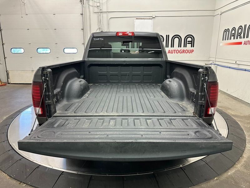 2021 RAM 1500 Classic WarlockImage 16