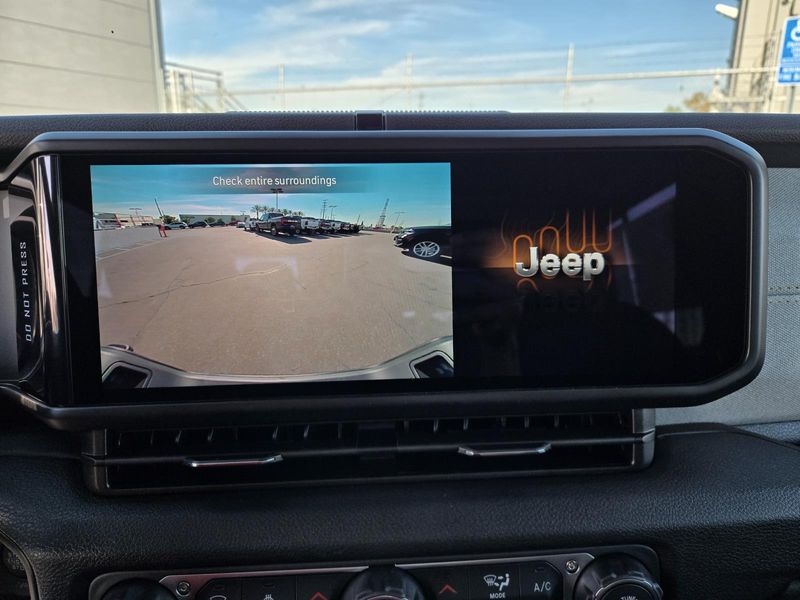 New 2026 Jeep Gladiator Sport S 4x4