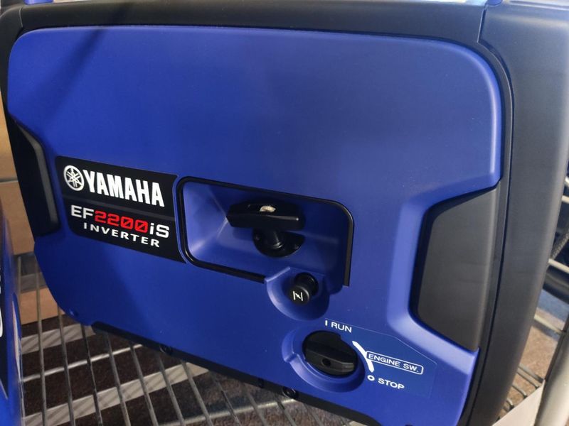 2022 Yamaha EF2200IS WITH CO SENSOR Image 3