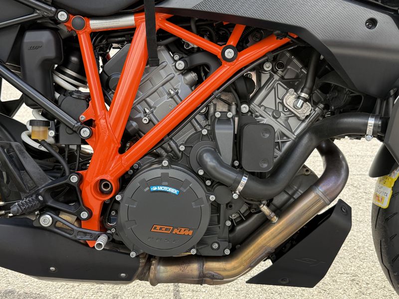 2020 KTM 1290 Super Duke GT