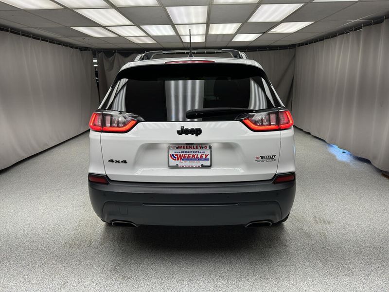 Used 2019 Jeep Cherokee AltitudeImage 3