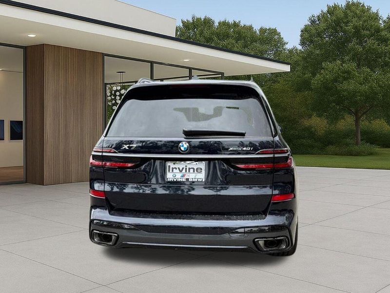 New 2026 BMW X7 xDrive40iImage 9