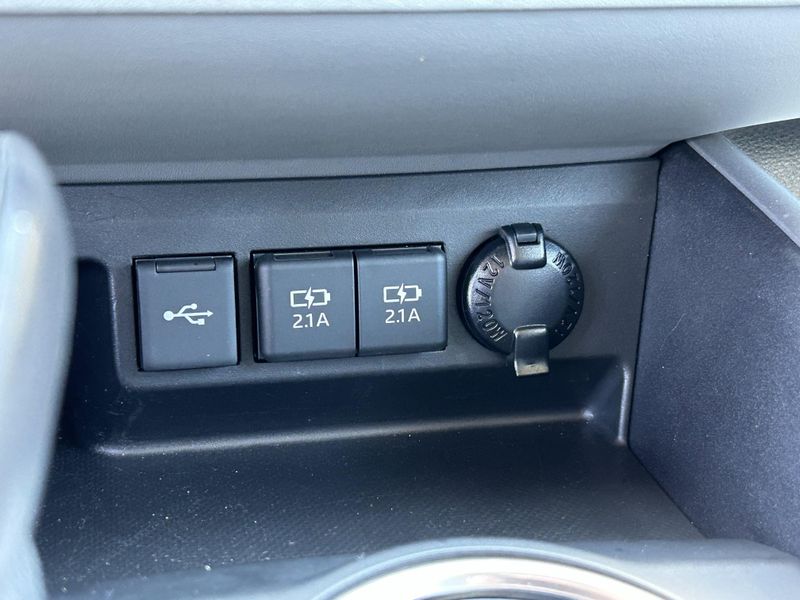 Used 2021 Toyota Highlander XLEImage 24