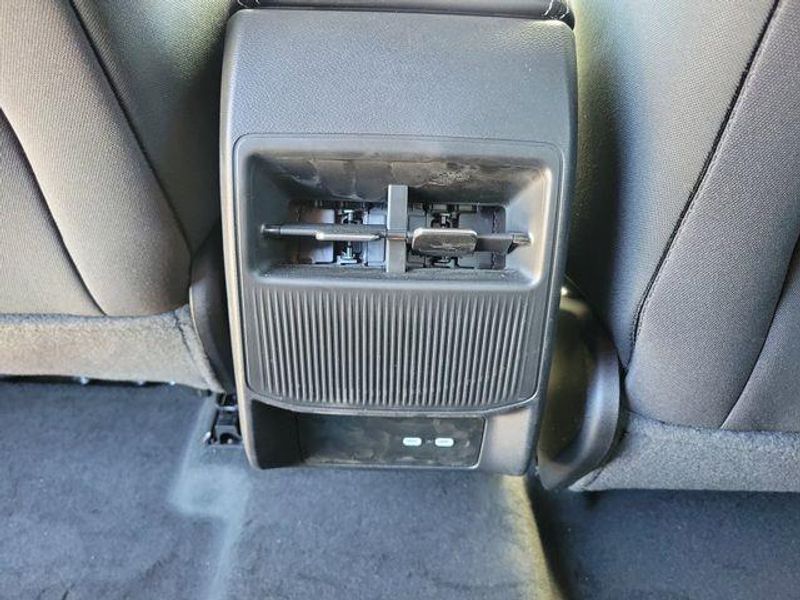 New 2026 Jeep Cherokee Laredo 4x4