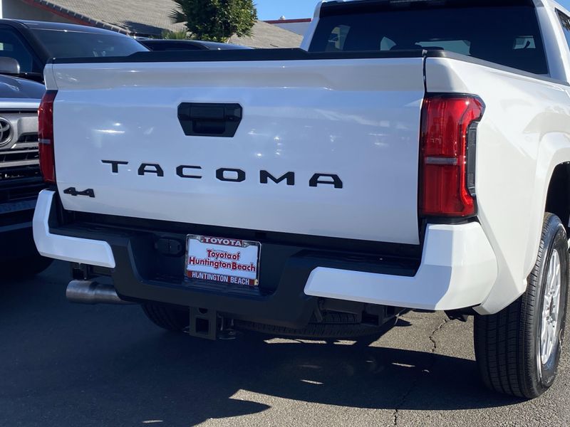 New 2025 Toyota Tacoma SR5Image 4