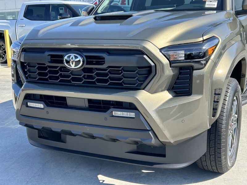 2024 Toyota Tacoma TRD SportImage 7