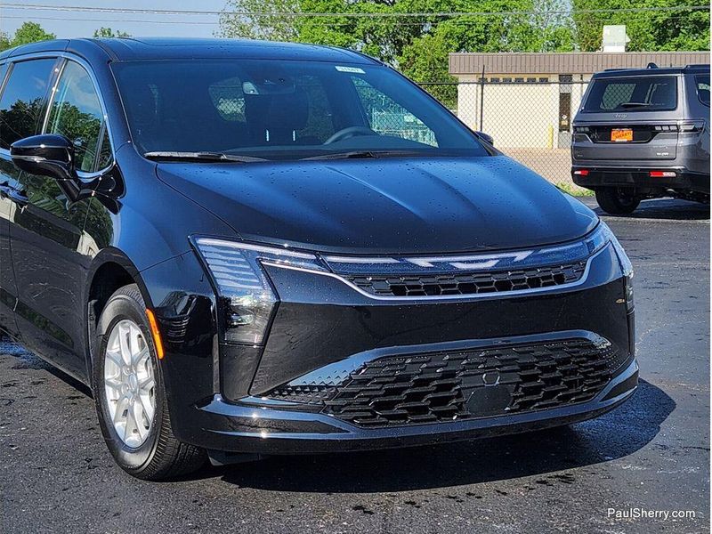 New 2027 Chrysler Pacifica Select