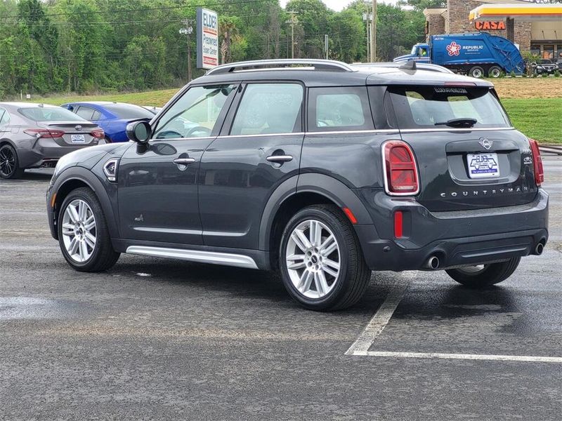 2021 MINI Countryman ClassicImage 4