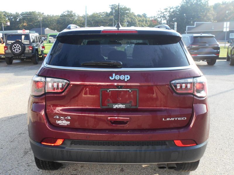 2022 Jeep Compass Limited photo 10