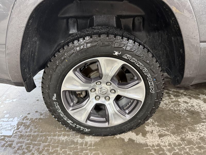 Used 2020 RAM 1500 LaramieImage 5