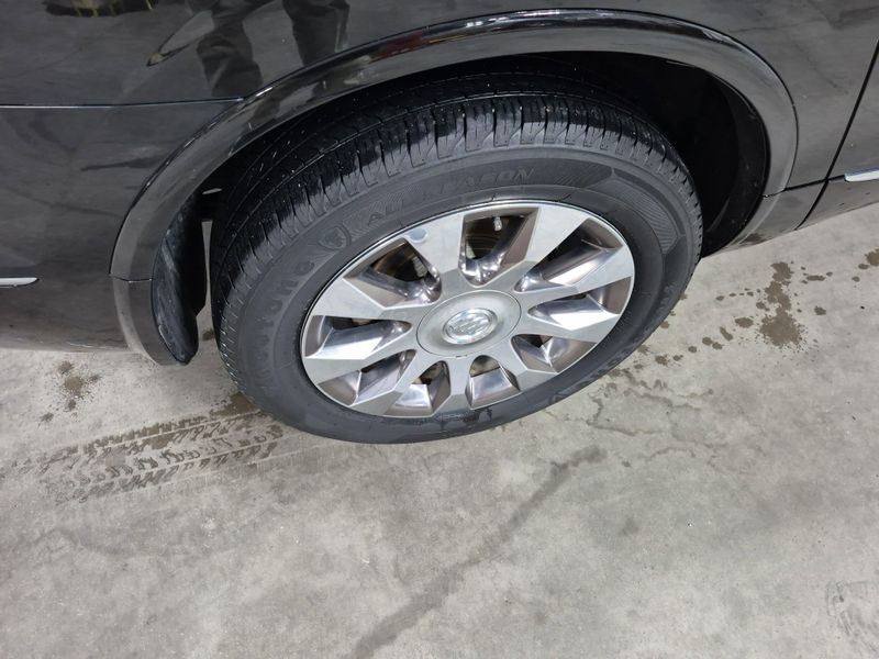 2017 Buick Enclave LeatherImage 6