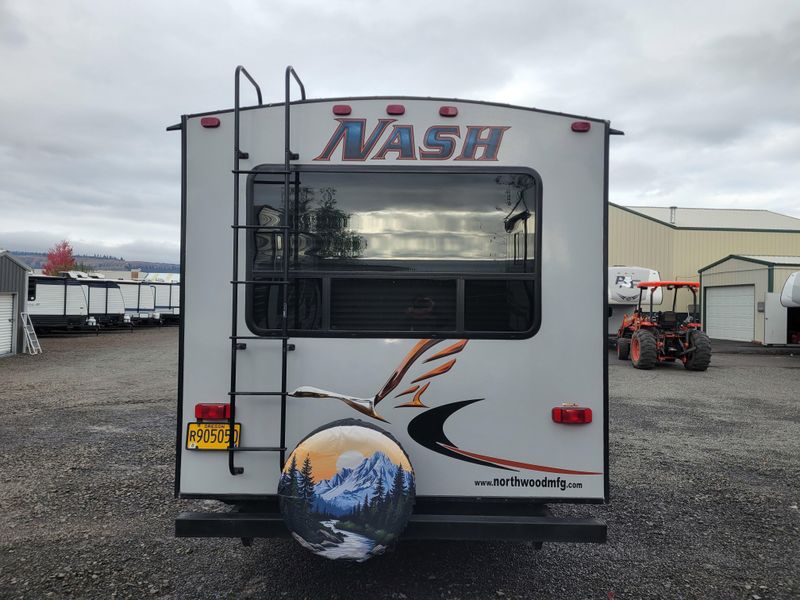 Used 2018 NASH 17K Image 4
