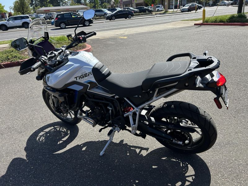 New 2026 Triumph TIGER 900 GT PRO ALPINE EDITION 