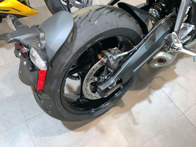 New 2025 Triumph TRIDENT 660 Image 7