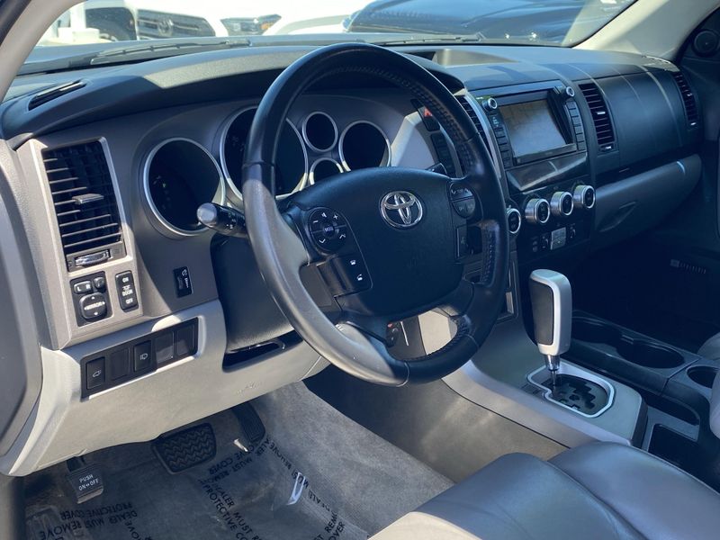 Used 2011 Toyota Sequoia LtdImage 15