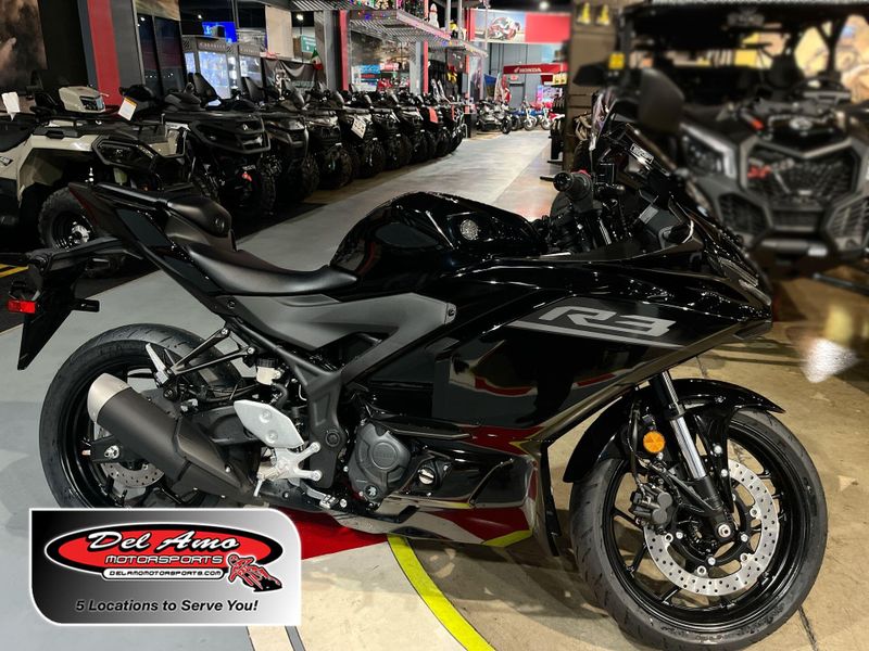 New 2026 Yamaha YZF-R3 ABS Image 1