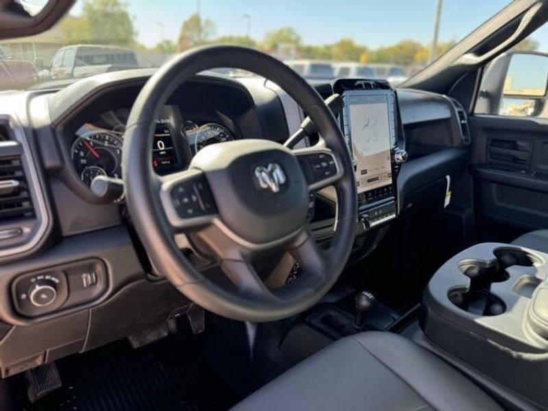 2024 RAM 3500 Tradesman Crew Cab 4x4 8