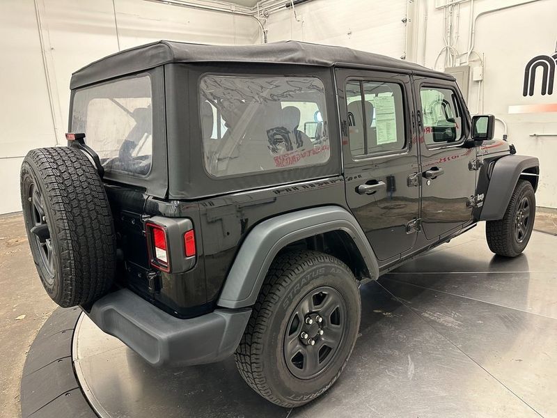 2021 Jeep Wrangler Unlimited SportImage 17