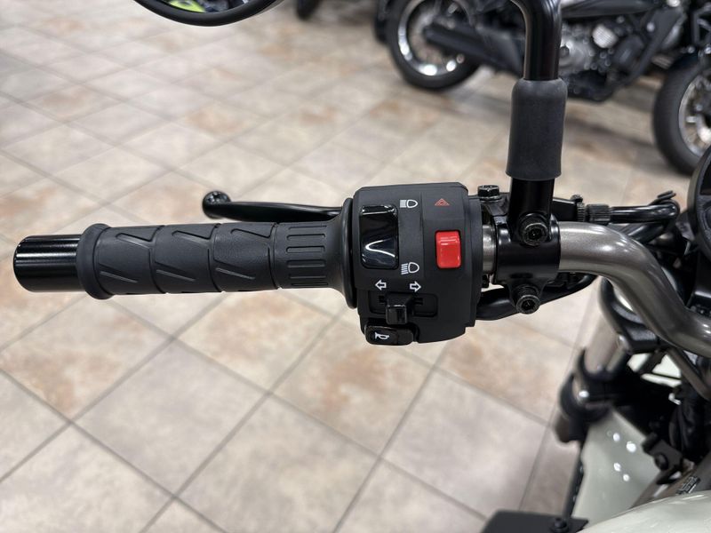 New 2026 Kawasaki ELIMINATOR ABS Image 22