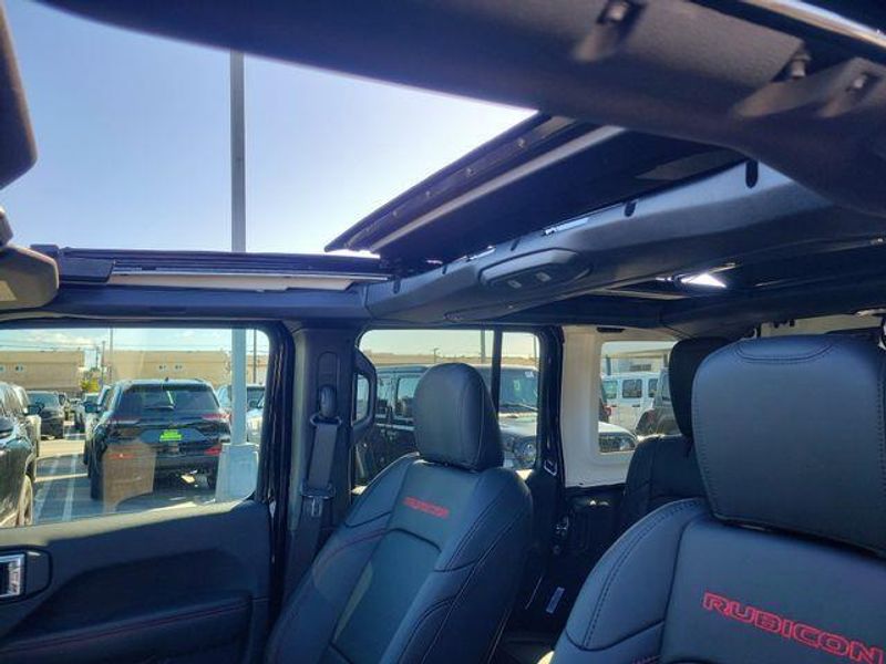 New 2026 Jeep Wrangler Unlimited Rubicon