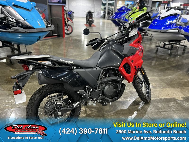 2024 Kawasaki KL650KRFNL  in a FIRECRACKER RED/METALLIC CARBON GRAY exterior color. Del Amo Motorsports of Redondo Beach (424) 304-1660 delamomotorsports.com 