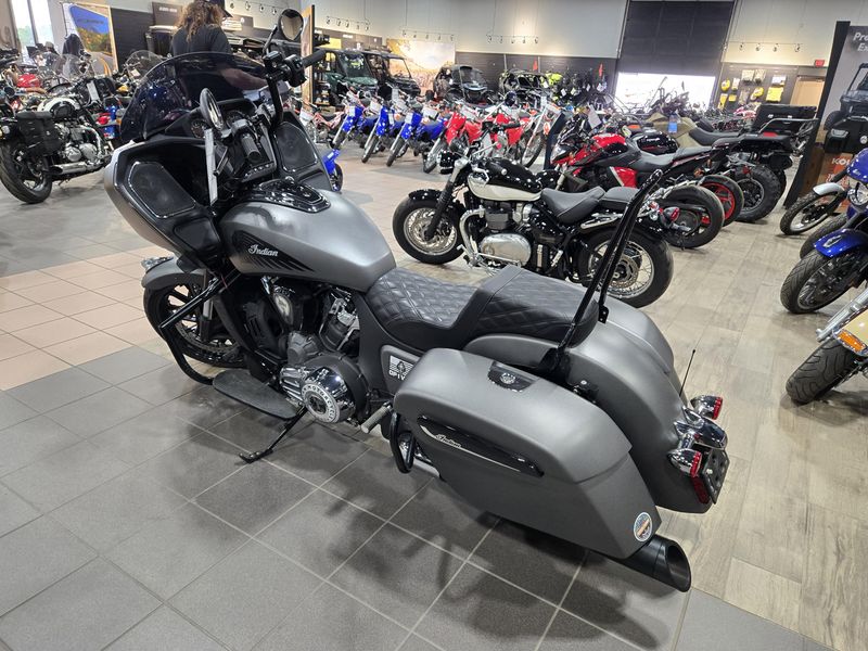 USED 2023 INDIAN MOTORCYCLE CHALLENGER BASE Image 6