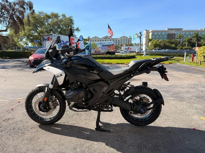 2025 BMW R 1300 GSImage 5