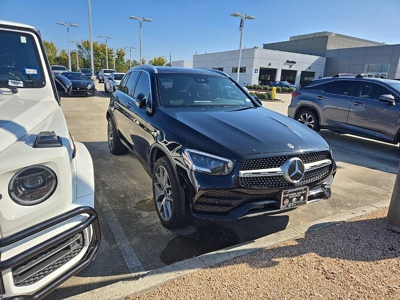 Used 2020 Mercedes-Benz GLC 300 300Image 2