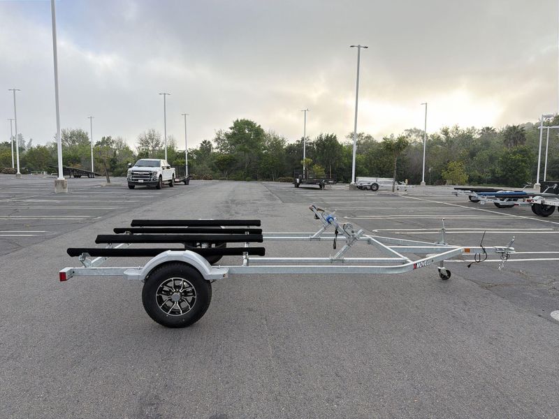 New 2023 Sea Doo MOVE II GAL Image 16