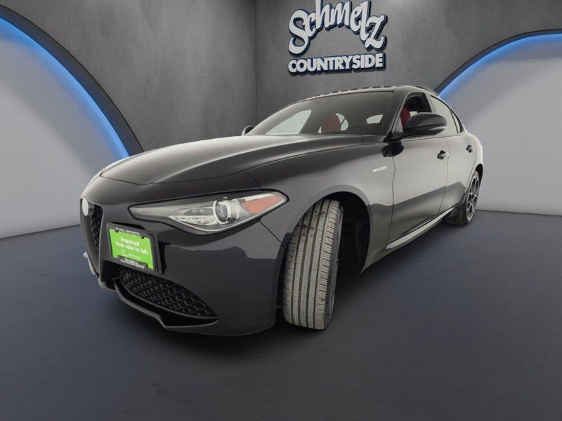 Used 2022 Alfa Romeo Giulia Veloce Premium AWD w/Sunroof/navImage 11