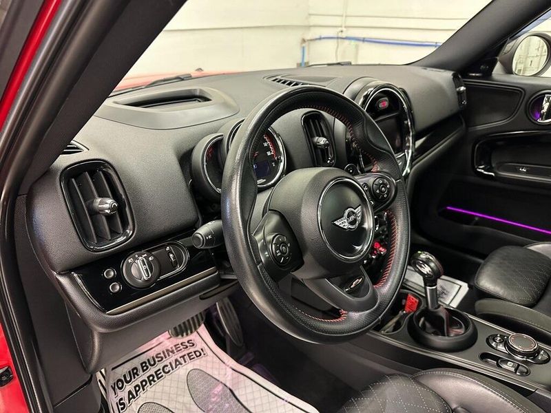 2018 MINI Countryman BaseImage 20