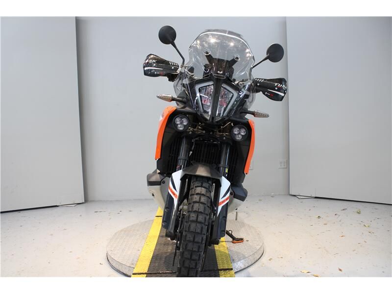 2023 KTM 890 AdventureImage 4