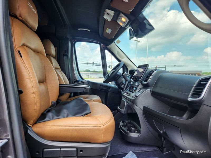 New 2024 RAM Promaster 2500 Slt+ Window Van High Roof 159