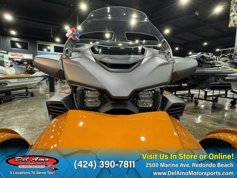 2024 Can-Am SPYDER F3 LIMITED SPECIAL SERIES (SE6)Image 12