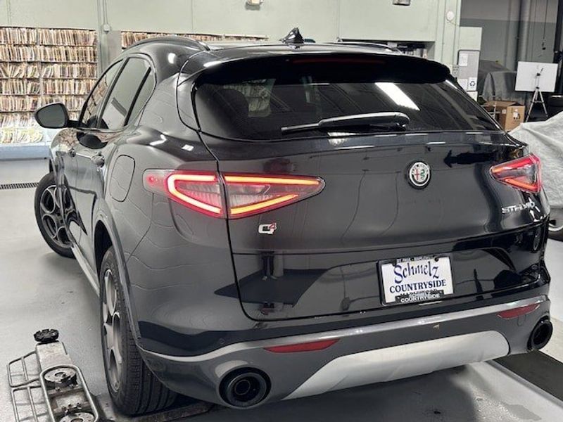 2024 Alfa Romeo Stelvio Ti AwdImage 5