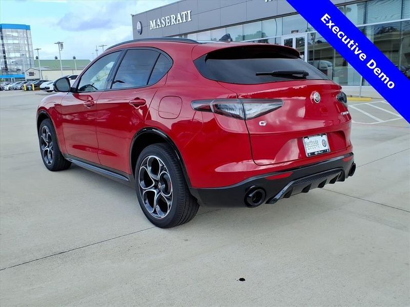 New 2025 Alfa Romeo Stelvio AwdImage 9