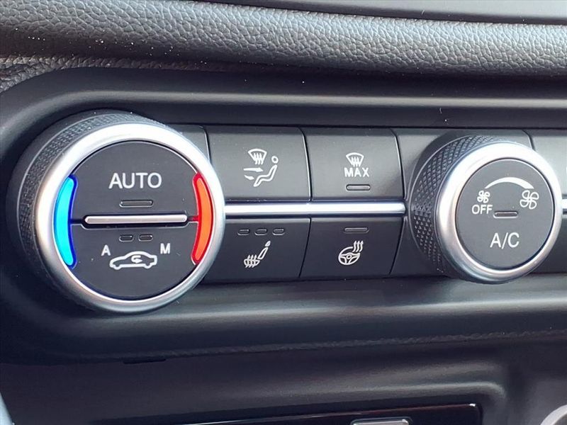 New 2026 Alfa Romeo GiuliaImage 20