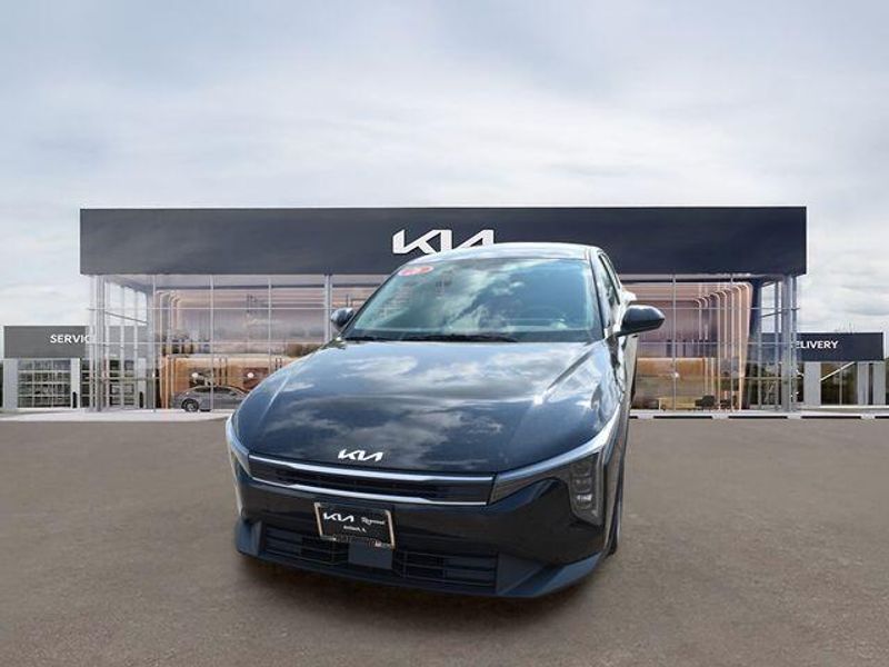 New 2026 Kia K4 LXSImage 8