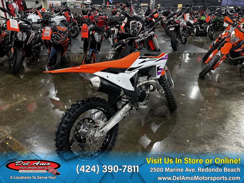 2024 KTM 350 SX-F  in a ORANGE exterior color. Del Amo Motorsports of Redondo Beach (424) 304-1660 delamomotorsports.com 