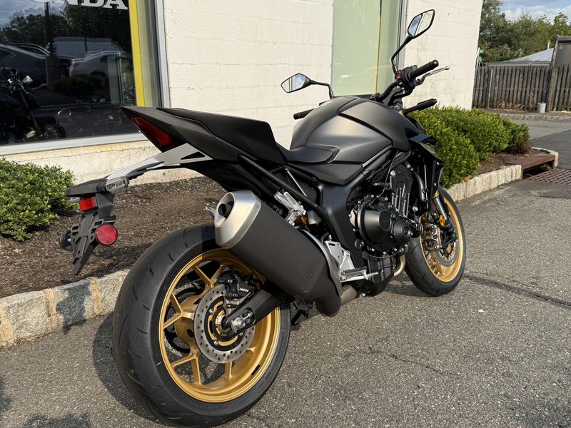 2025 Honda CB1000 Hornet SPImage 3