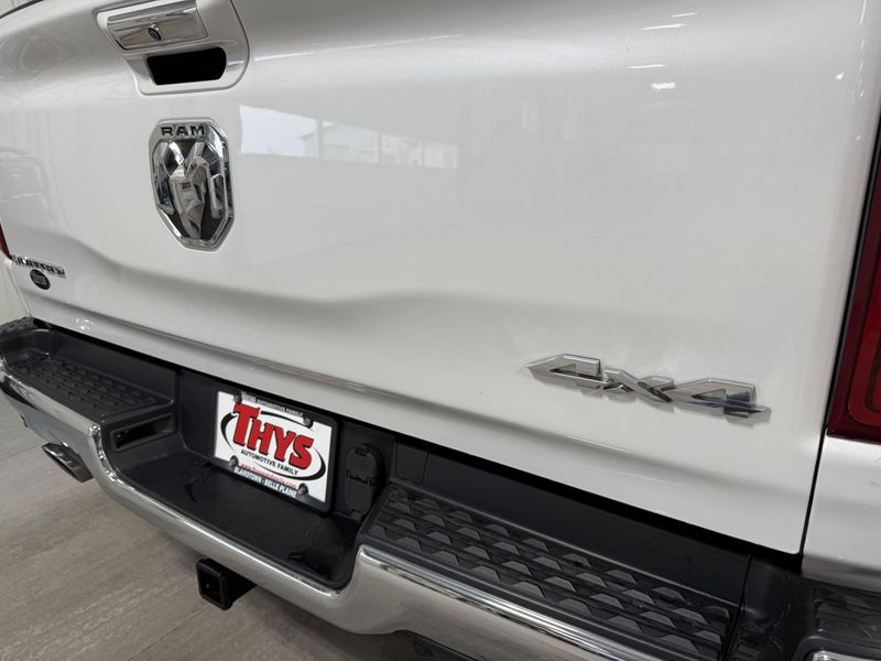 Used 2020 RAM 1500 Limited in a Ivory White Tri Coat Pearl Coat exterior color and Blackinterior. Thys Motor Company 319-318-6640 thysmotorco.com 