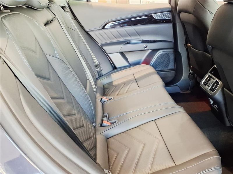 New 2026 Maserati Grecale ModenaImage 7