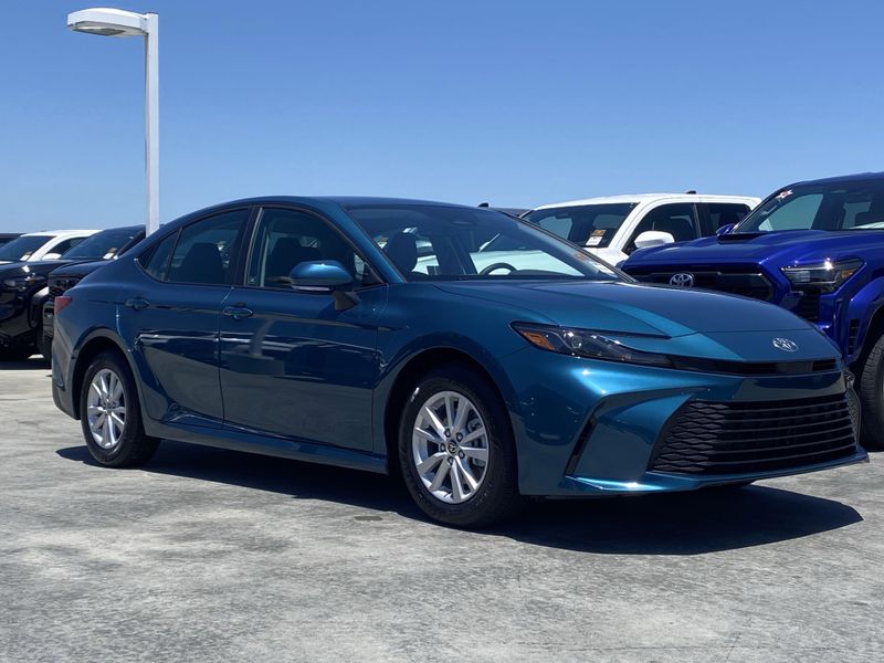 New 2025 Toyota Camry Image 2